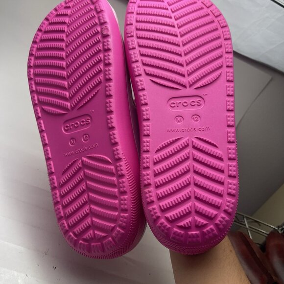 CROCS X BARBIE CLASSIC COZZZY SANDAL SIZE US 12 MENS NEW - Picture 9 of 10